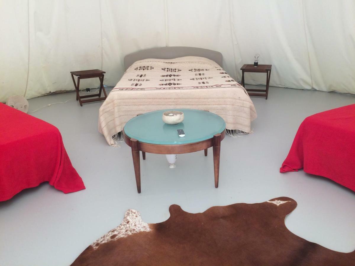 Tipi Au Logis De L'Espoir Hotel Jauldes Bagian luar foto